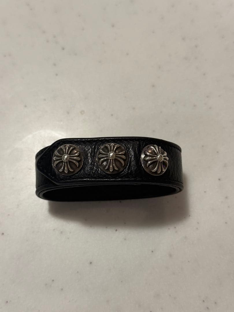 クロムハーツ 3btn 2snp レザーブレスレットブラック CHROME HEARTS(クロムハーツ) 3BTN 2SNP クロスボール 3ボタン2