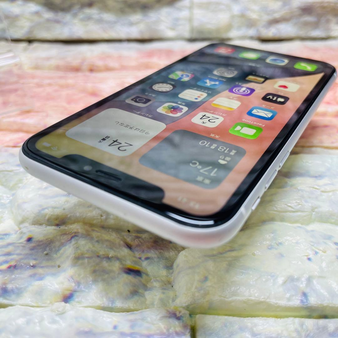 SIMフリー iPhoneXR 64GB ホワイト 新品バッテリ－ - メルカリ