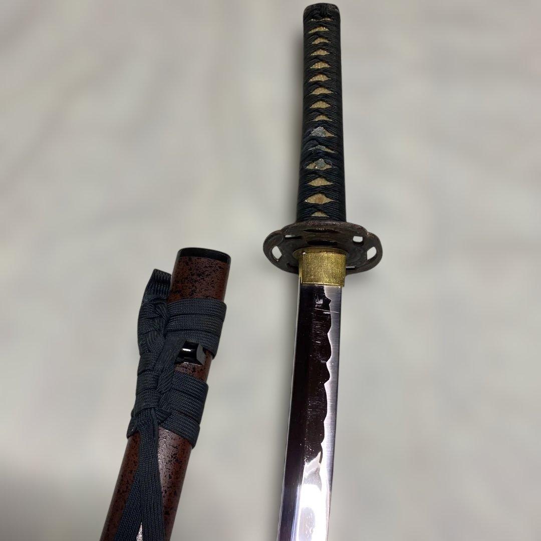 割安模造刀 濃緑柄 波絵透し丸鍔 梨地茶鞘