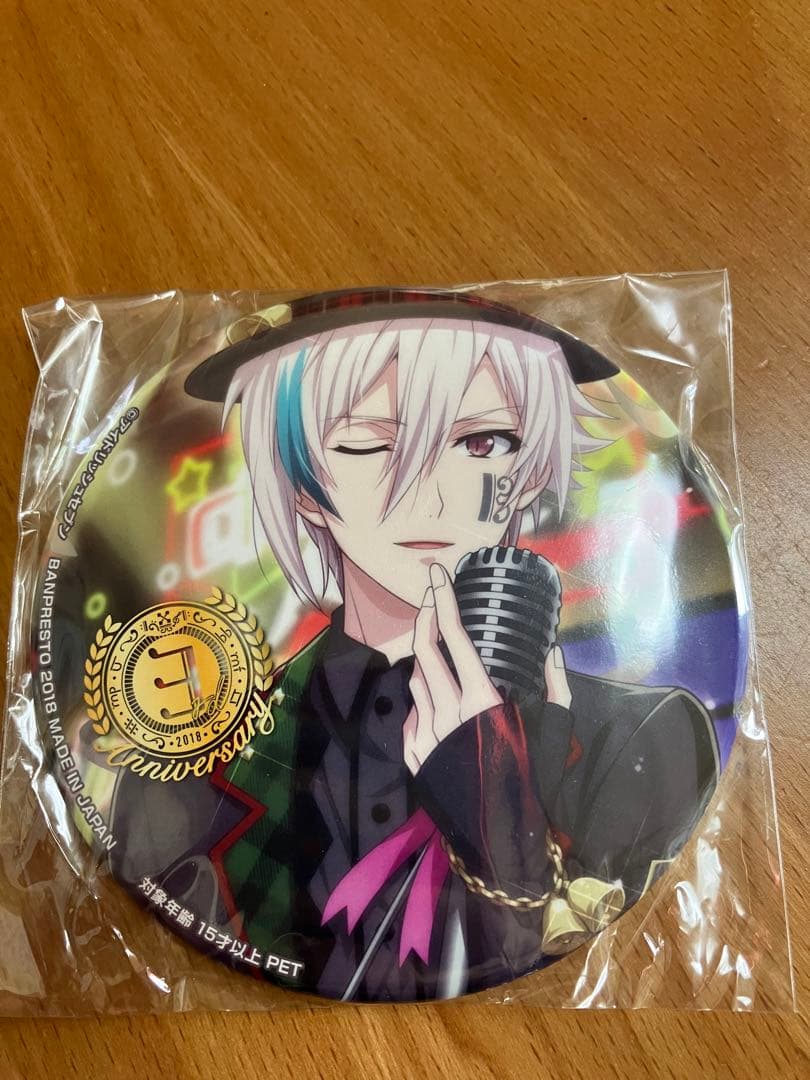 アイナナ クリスマスロック 缶バッジ 九条天 - メルカリ