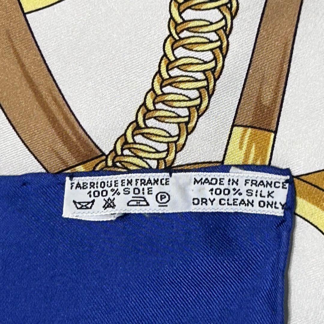 【HERMÈS】スカーフ カレ90 エプロン・ドール 黄金の拍車《最終価格》