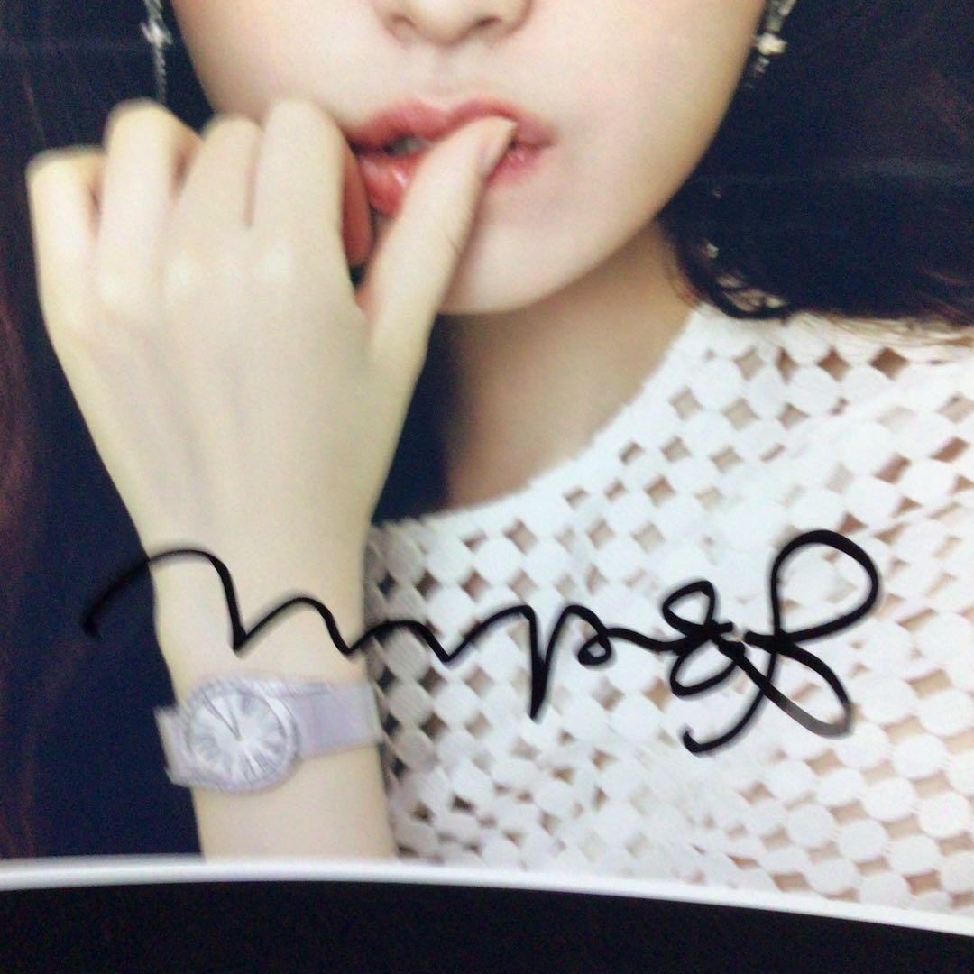 ハン・ヒョジュ 直筆サイン入り写真 証明書付き - メルカリ