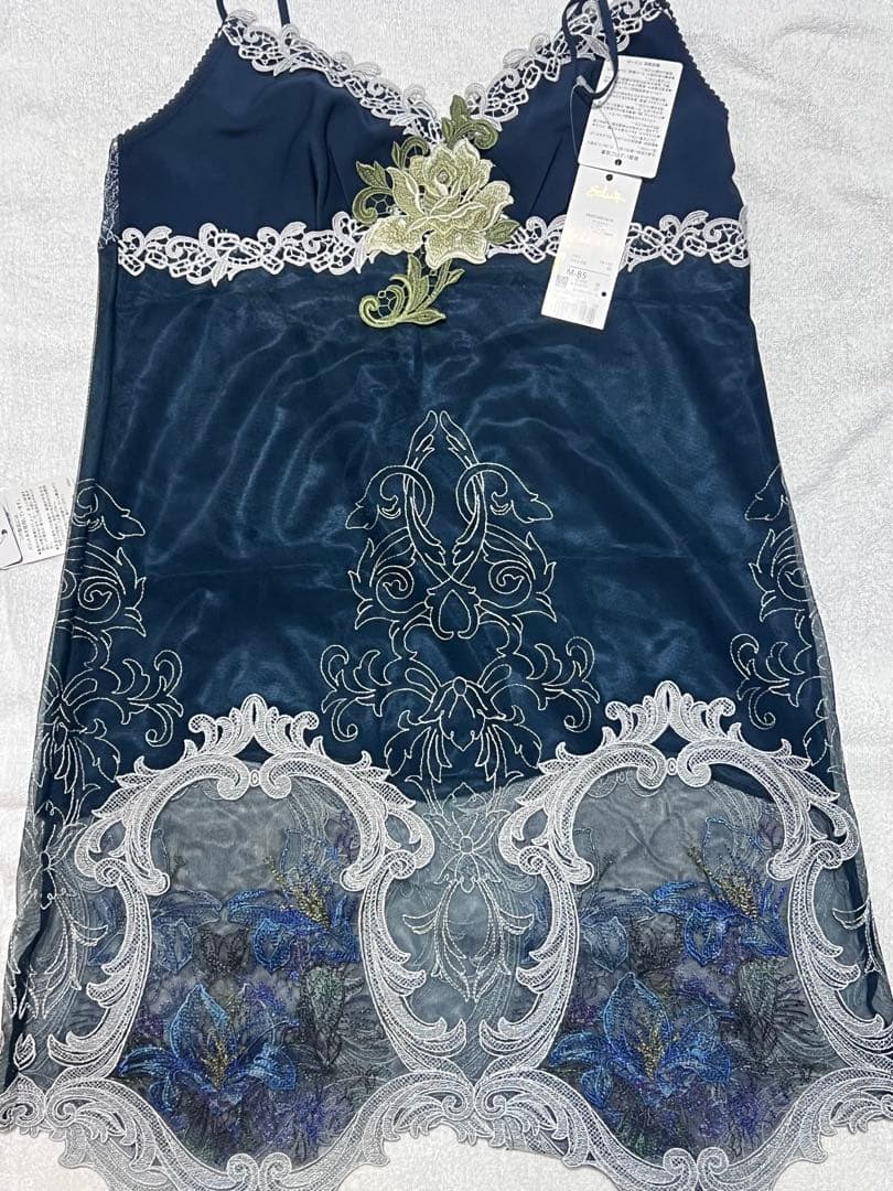 限定価格‼️サルート 82 新品タグ付 スリップmプレステージ GB