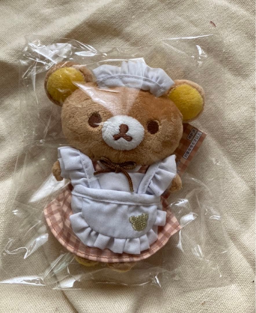 喫茶リラックマ サクマドロップスリラックマ おでかけぬいぐるみキーホルダー リラックマ×サクマドロップス」夢のコラボ！ちょっとレトロでカラフル