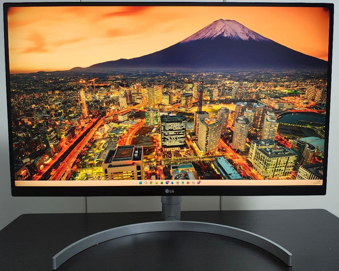 LG 27インチ 液晶モニター 27UL850-W 訳あり - メルカリ