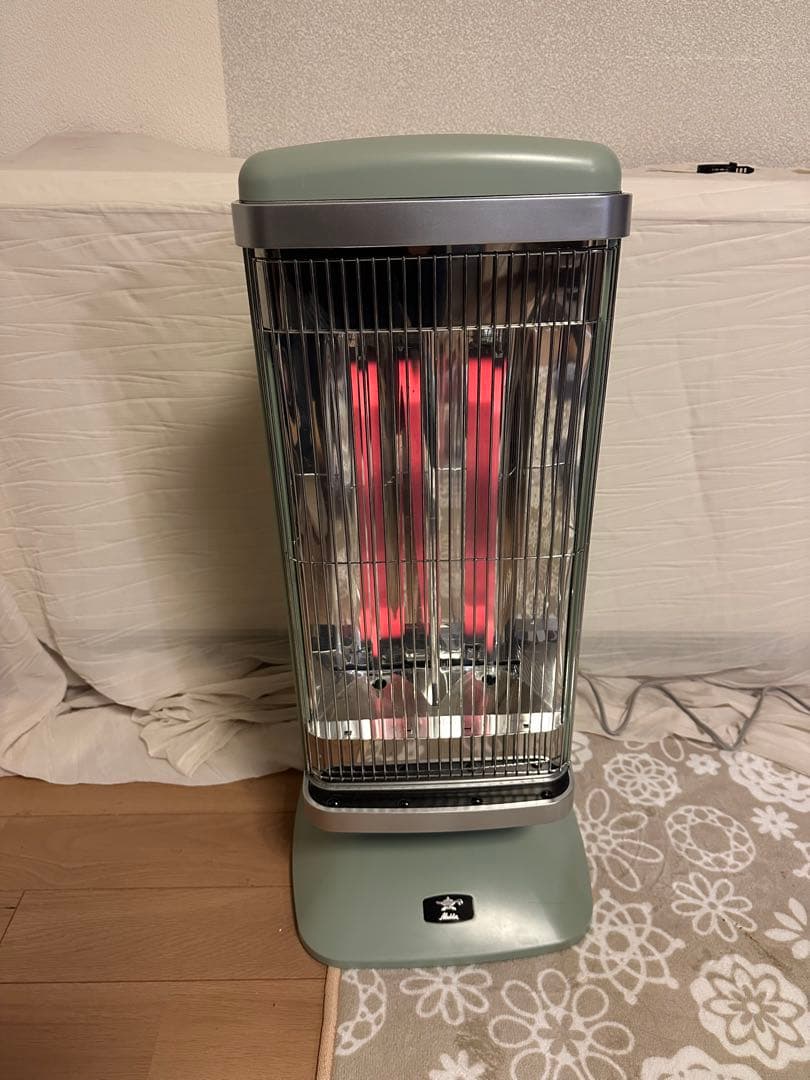 AladdinアラジンCAH-2G10B遠赤グラファイトヒーター2019年製 アラジン（Aladdin） グラファイトヒーター 遠赤外線ヒーター タイマー