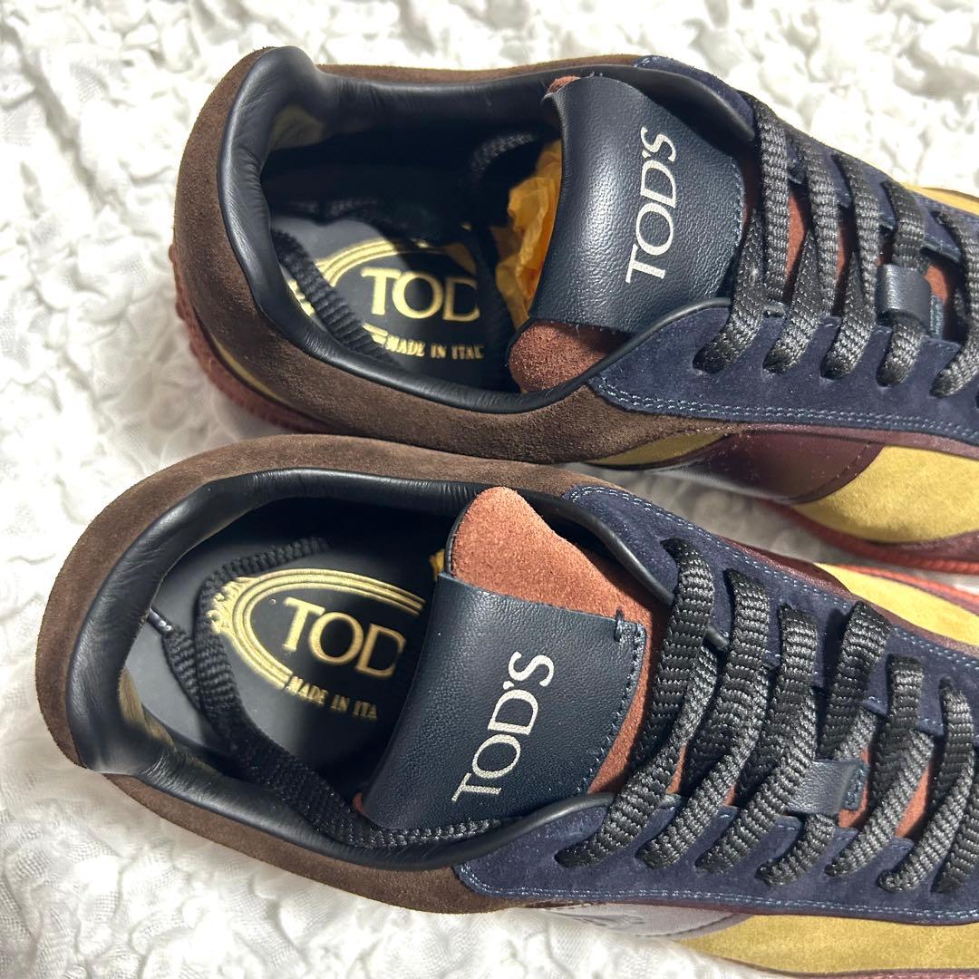 新品✨20AW 定価10.4万円 トッズ ロゴ入り スエード×レザー スニーカー