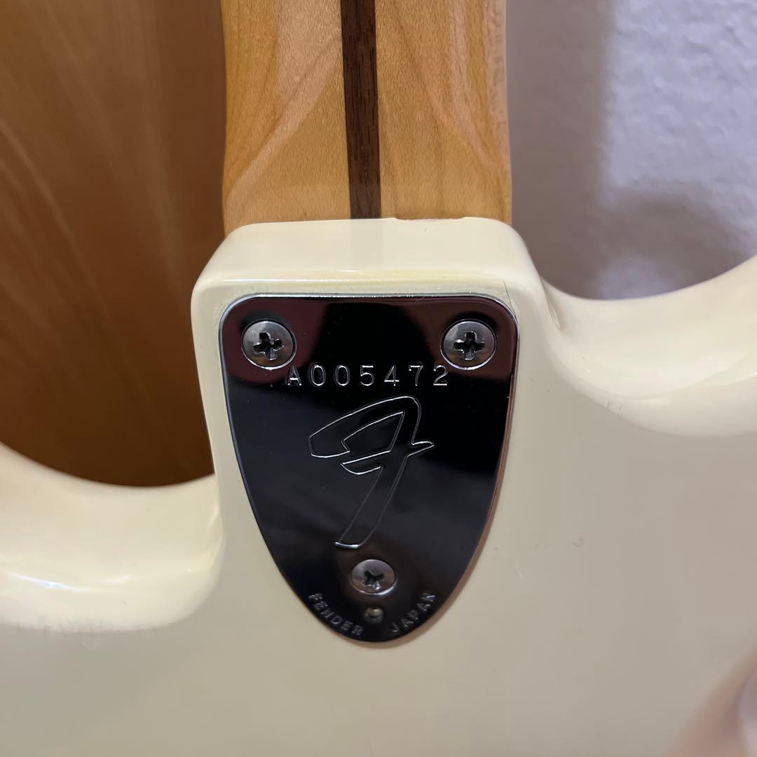 Squier CST-30 ストラトキャスター