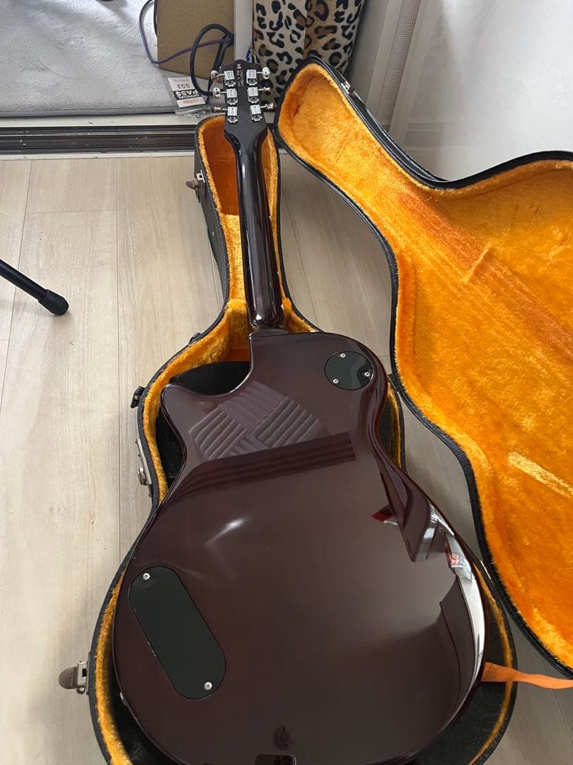 グレッチ　レスポールタイプ　ピグスビー付きエレキギター