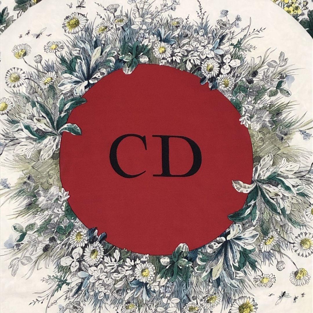 極美品】クリスチャンディオール シルク 花柄 CDロゴ 大判スカーフ