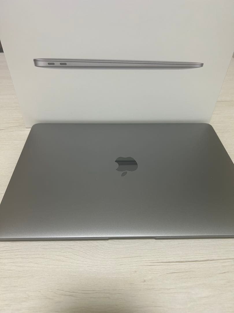 MacBook Air 13.3インチ 512GB 2020モデル MacBook Air 13 インチ (2020) シルバー - Core i5 1.1 GHZ - SSD
