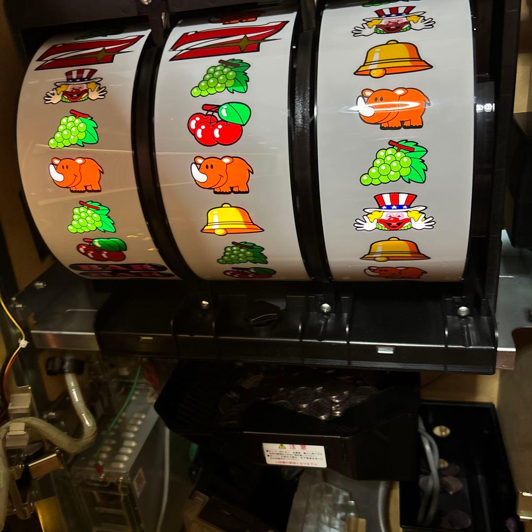 スロット実機、ゴーゴージャグラーです。 - メルカリ