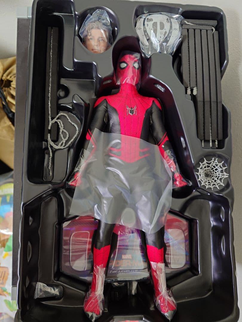 ホットトイズ 1/6 スパイダーマン（アップグレードスーツ）