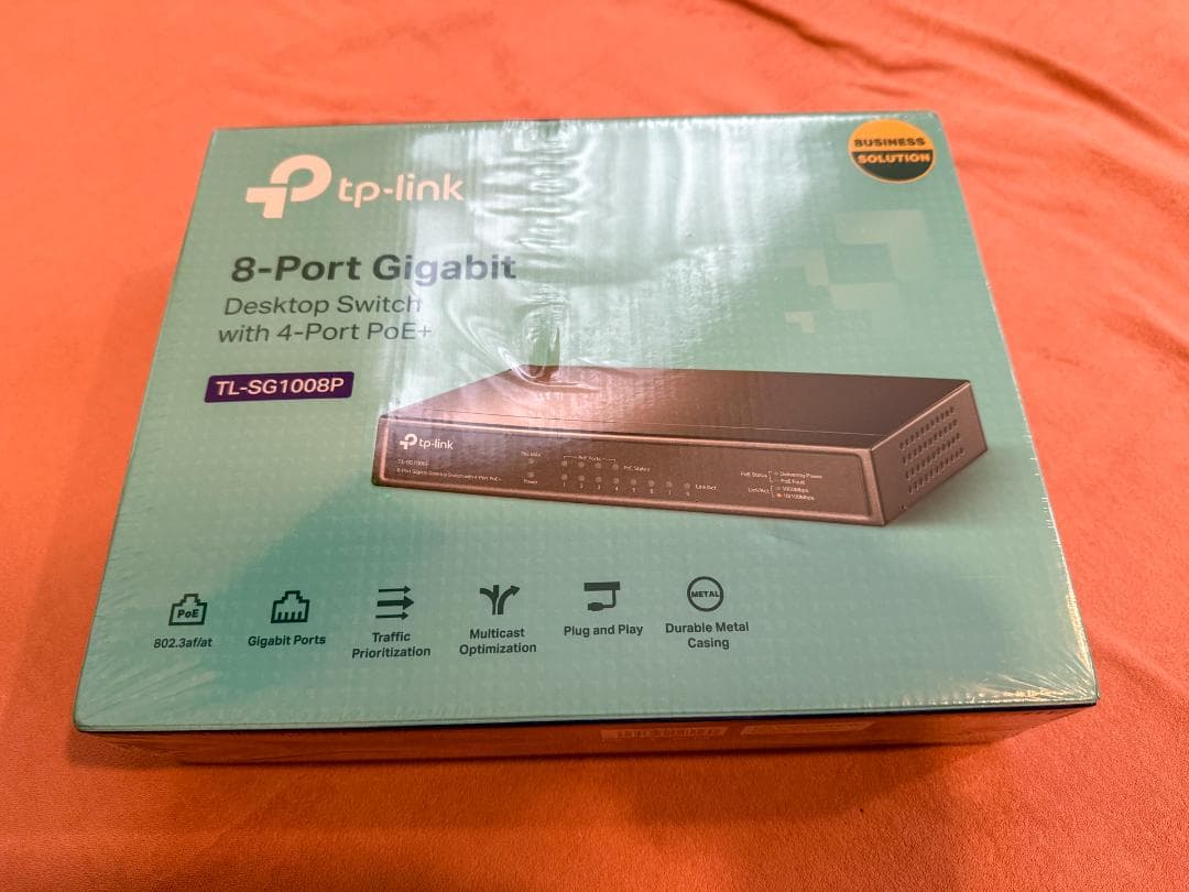 TP-Link 8ポートスイッチ TL-SG1008P TL-SG1008P | 8-Port Gigabit Desktop Switch with 4-Port PoE+ | TP-Link