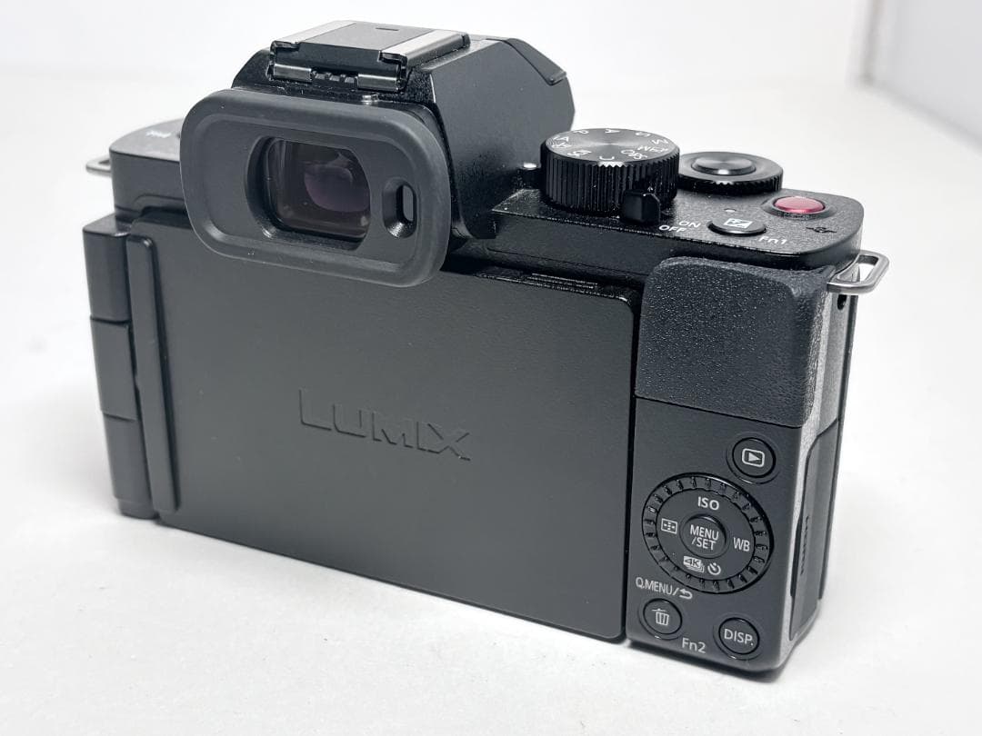 僅か153ショット 新品級 パナソニック LUMIX DC-G100 ボディ - メルカリ