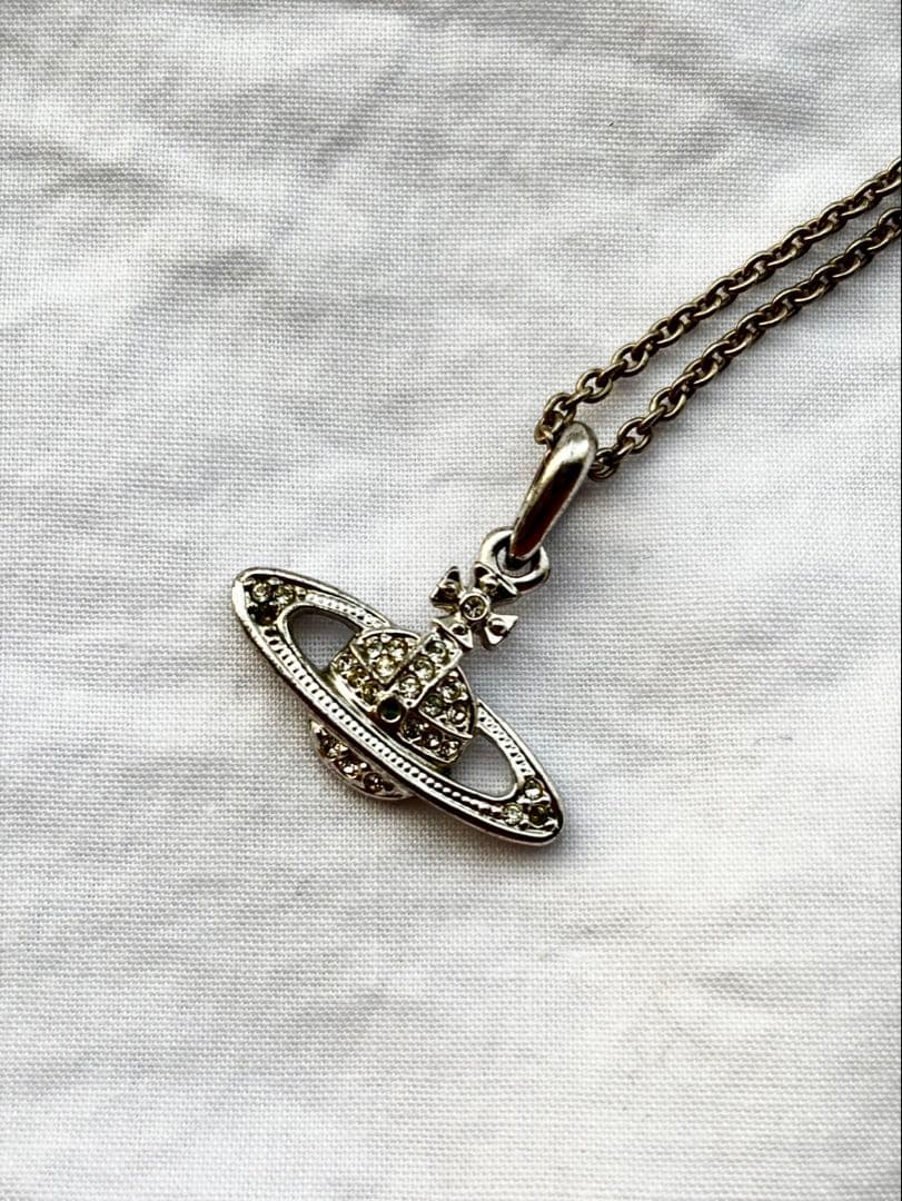 vivienne Westwood土星モチーフ ペンダント ネックレス - メルカリ