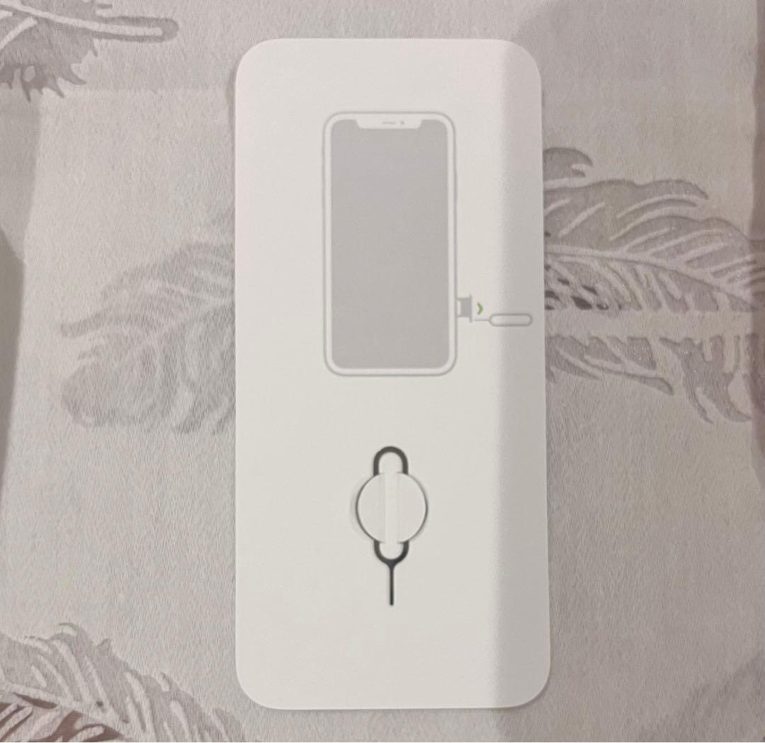 Apple iPhone 11 イエロー 本体 + 箱 + SIMピン - メルカリ