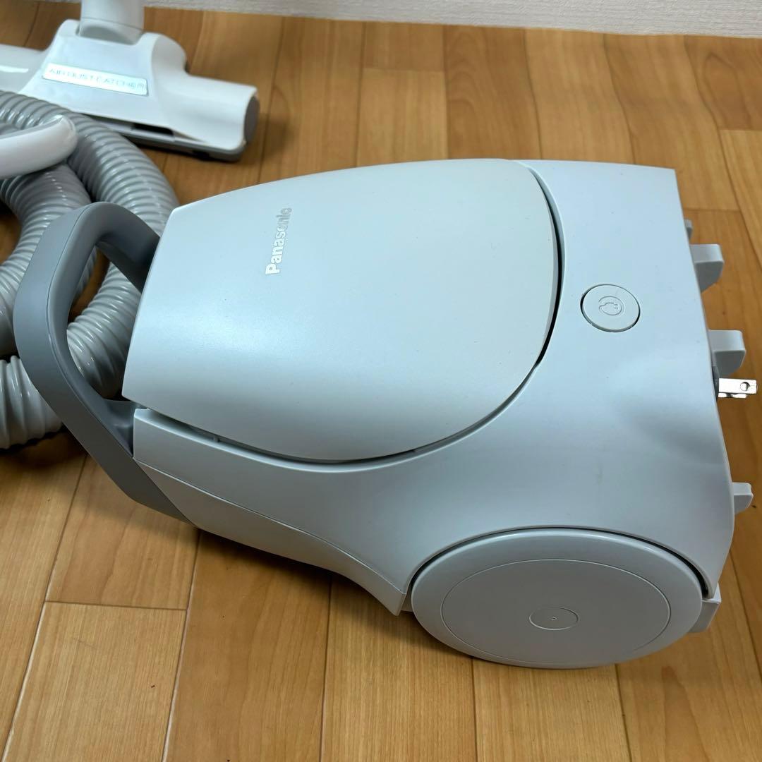 Panasonicパナソニック掃除機紙パックMC-PJ22A 2023年製 - メルカリ