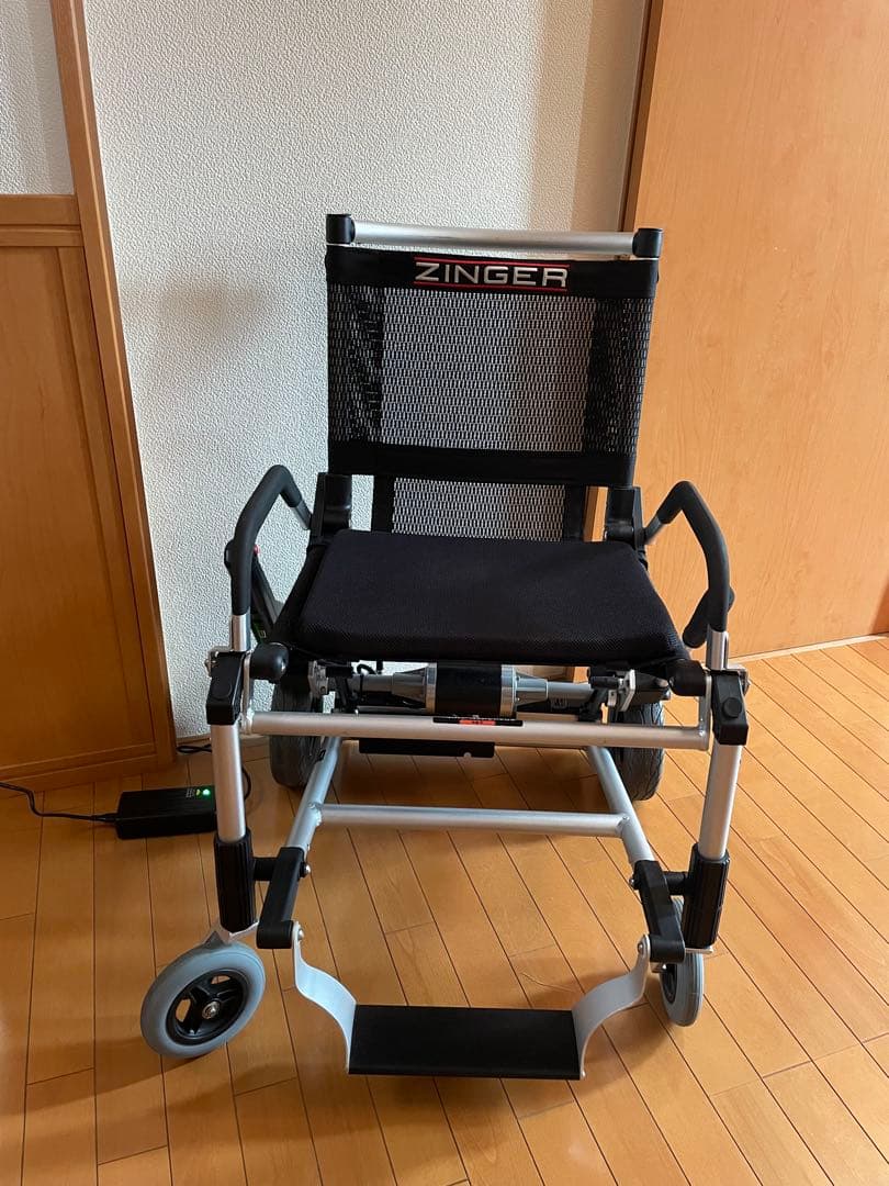 ZINGER ジンジャー 電動車椅子 ZR-10-AF 充電式 ジャンク品 - メルカリ