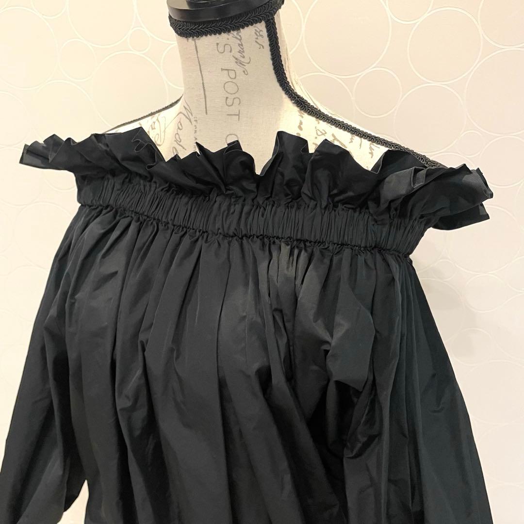 極美品】cygne シーニュ フリルギャザー ブラウス オフショルダー 黒