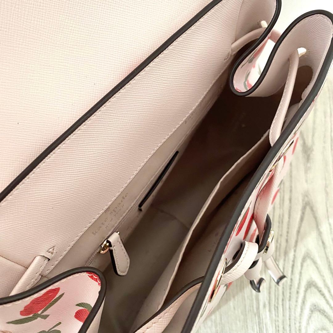《新品未使用》kate spade　リュック　ホワイト　バラ　レザー
