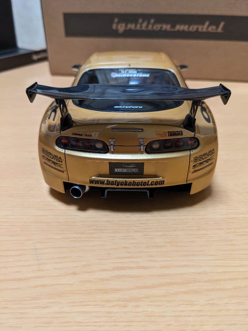 イグニッションモデル1/18　トップシークレット GT300 スープラ(A80)