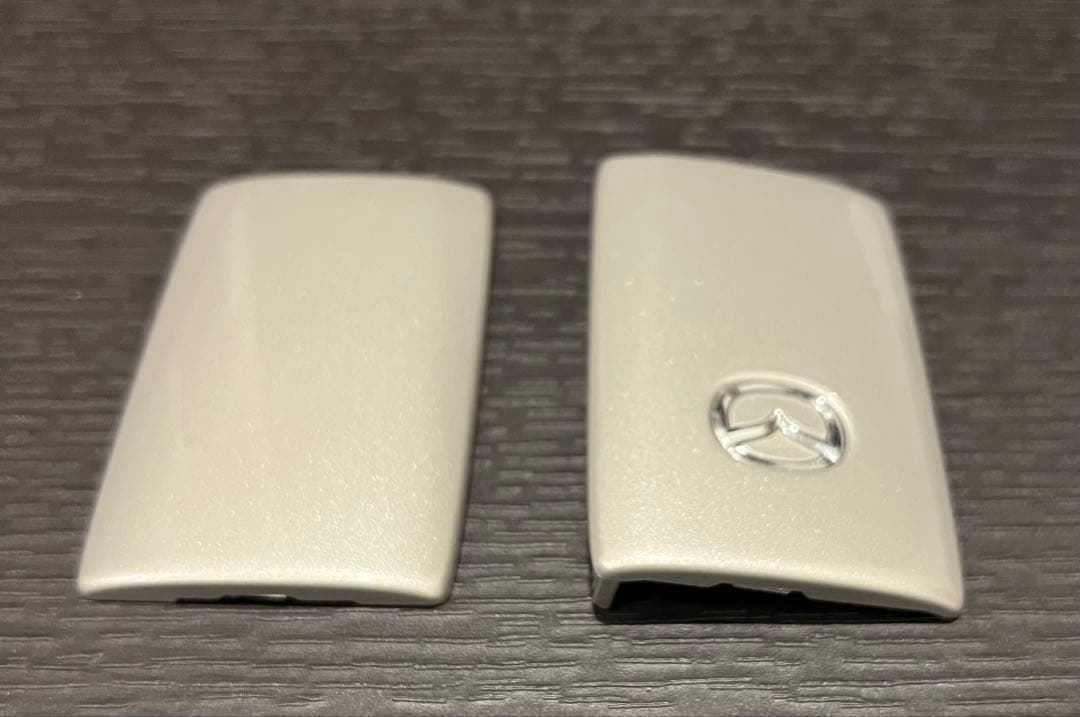 送料込み！Mazda セレクティブ キーシェル &カーボン調キーシェルセット