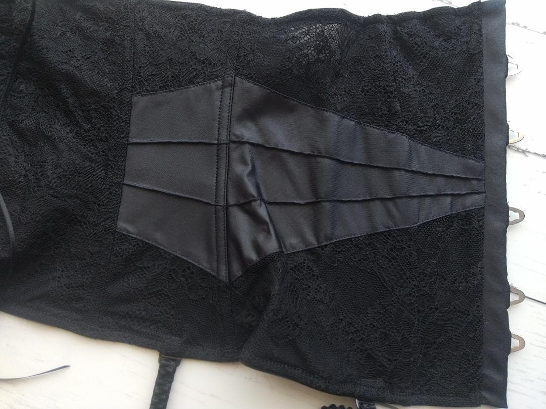 FR3《リズシャルメル》Nocturne Party　ニッパーガーター