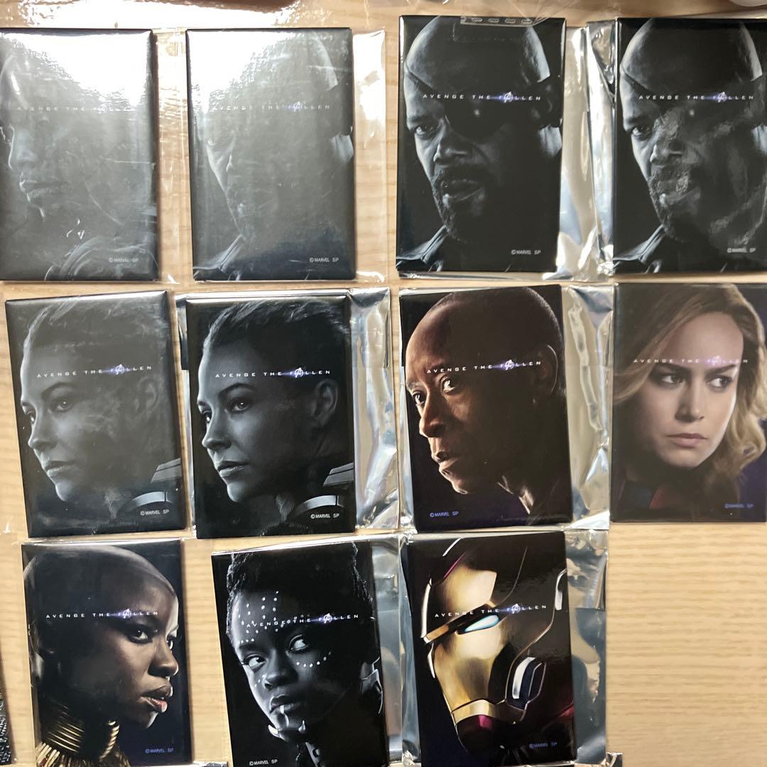 マーベル　アベンジャーズ　スクエアマグネット　セット