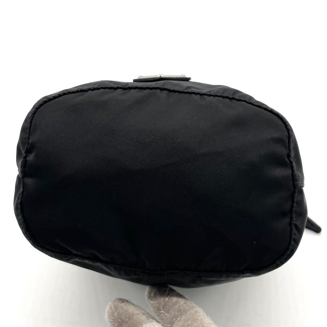 極美品✨プラダ ポーチ 巾着 ナイロン サフィアーノ ブラック 近年