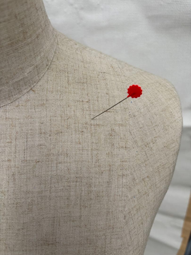 マネキン ボディ トルソー 女性用 HOSOKAWA製 ナチュラルカラ- - メルカリ