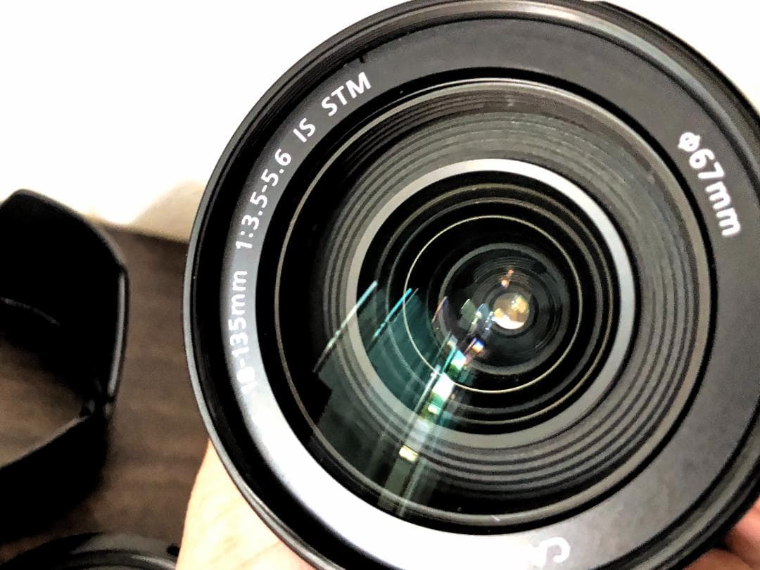 極上品 Canon EF-S 18-135mm f/3.5-5.6 IS STM
