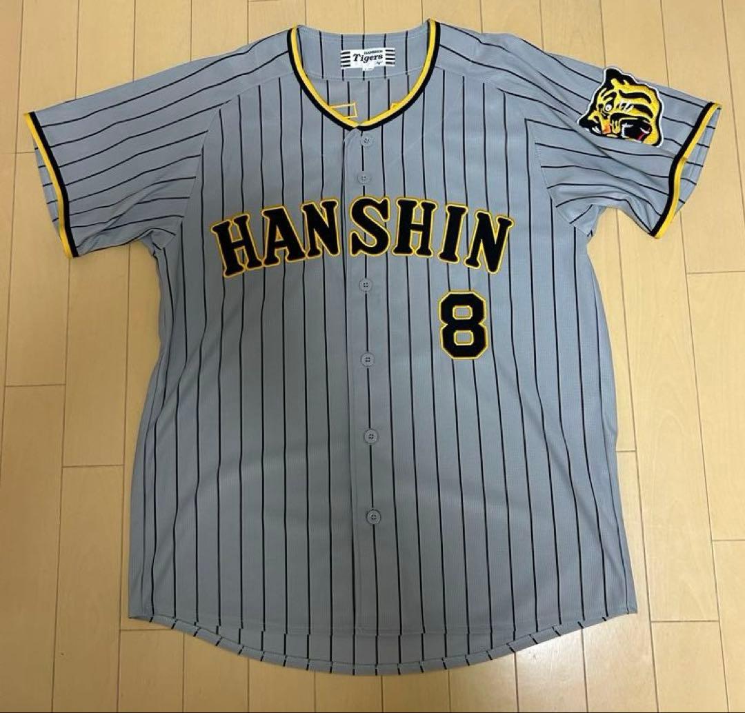 ✨美品✨阪神タイガース 佐藤選手ビジターユニフォーム L 阪神タイガース 佐藤輝明 選手 レプリカユニフォーム ビジター Mサイズ