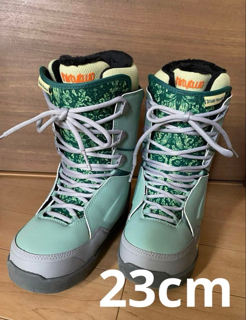 thirtytwo ブーツ LASHED 23cm thirtytwo Lashed Snowboard Boots 2026 | evo