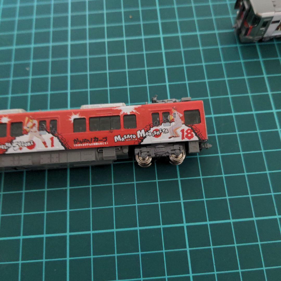 カープ応援仕様列車2両