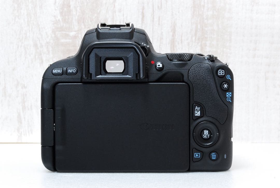 Canon EOS Kiss X9 ダブルレンズ ダブルズーム Wi-Fi搭載 - メルカリ