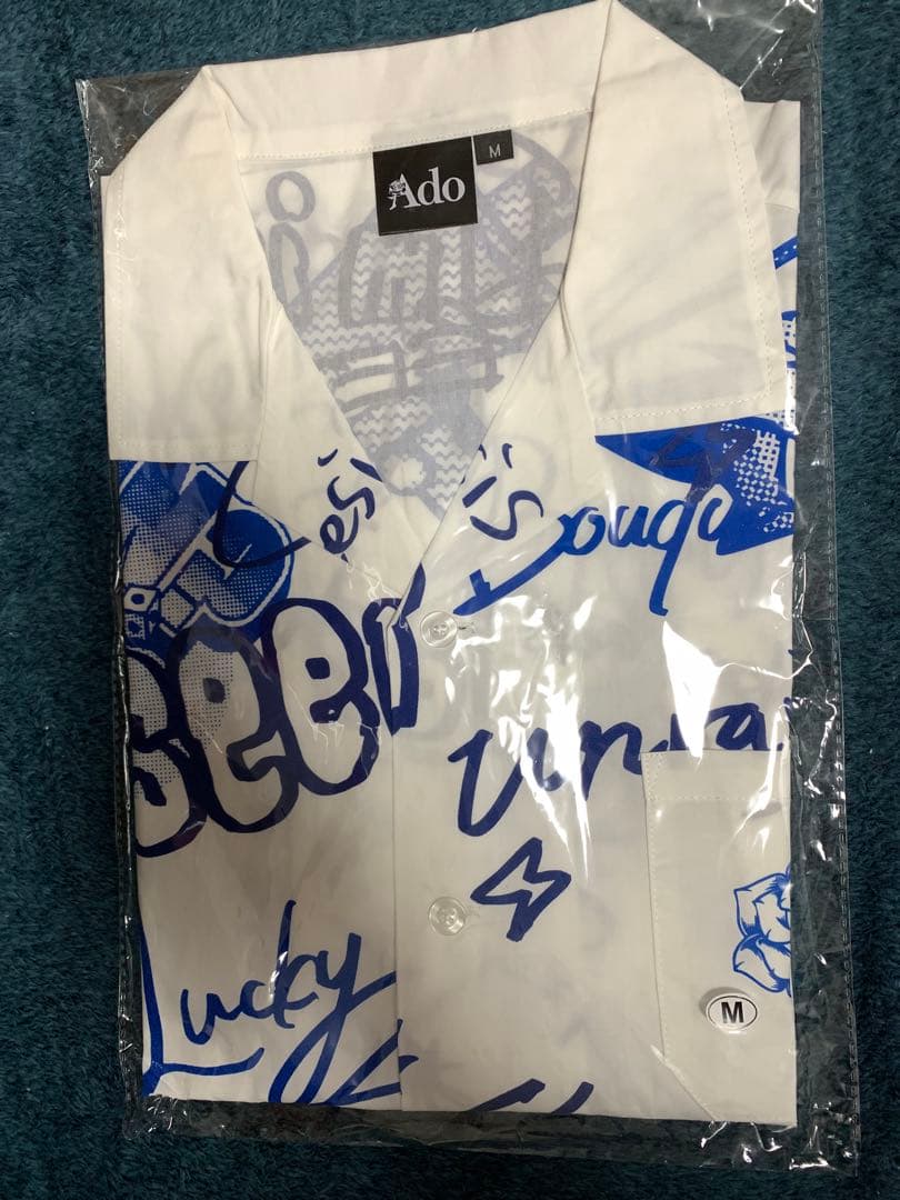 Ado オープンカラーシャ 5th ポップアップストア　M