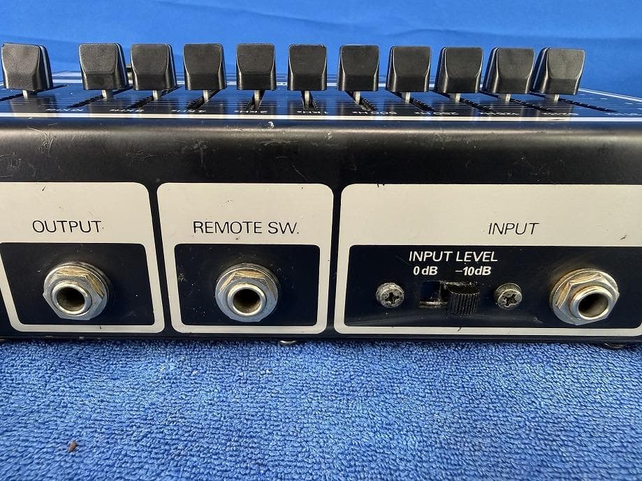 BOSS GE-10 GraphicEqualizerグラフィックイコライザー