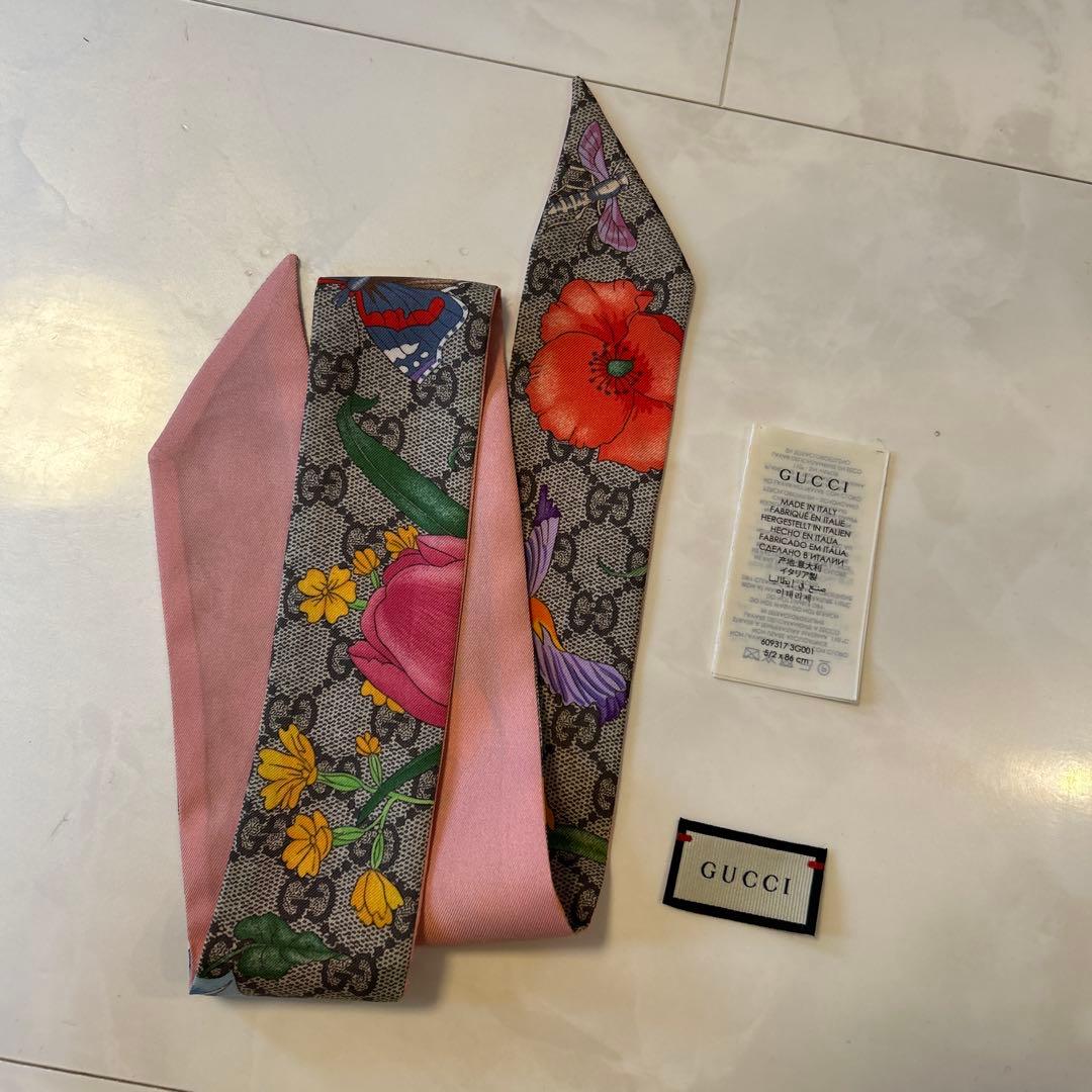 《12/16迄特価》 GUCCI スカーフ　桃　GGフローラプリントシルクリボン