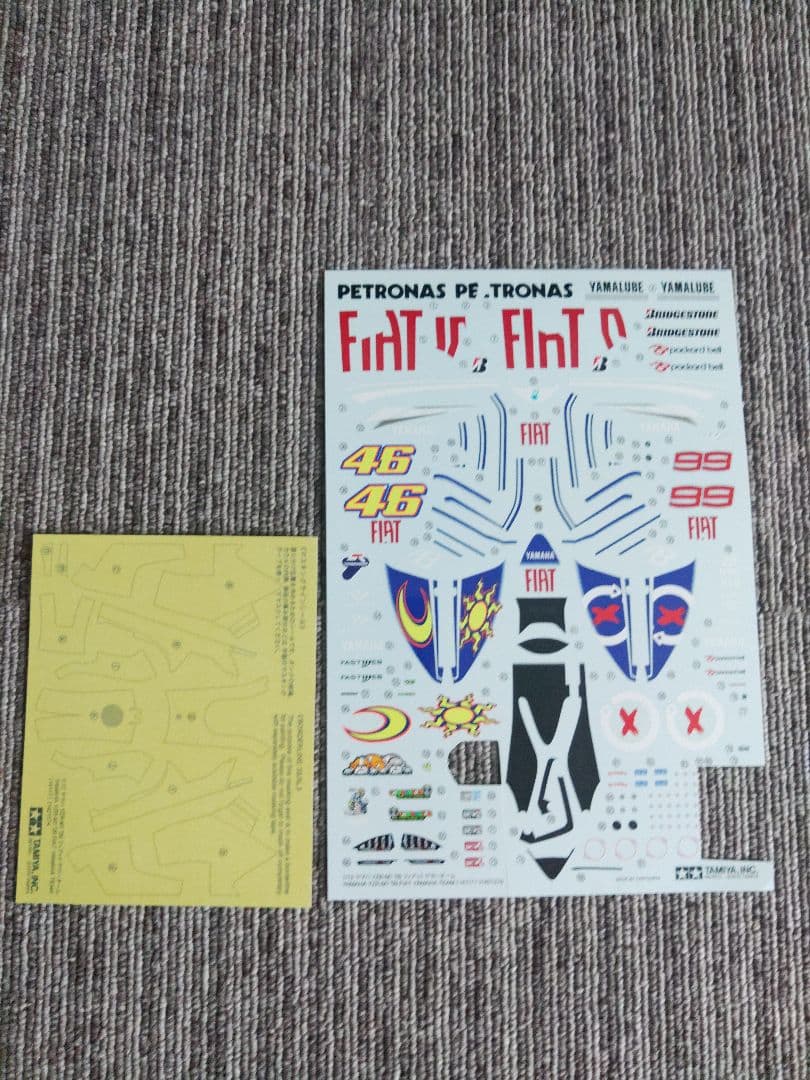 オートバイ・バイク 1/12 YAMAHA YZR-M1 '09