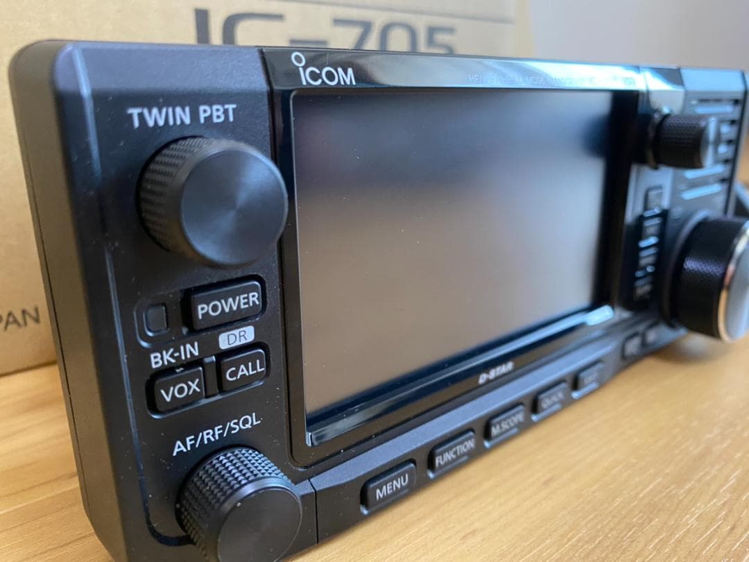 ICOM IC-705 HF/50/144/430MHz アイコム 無線機