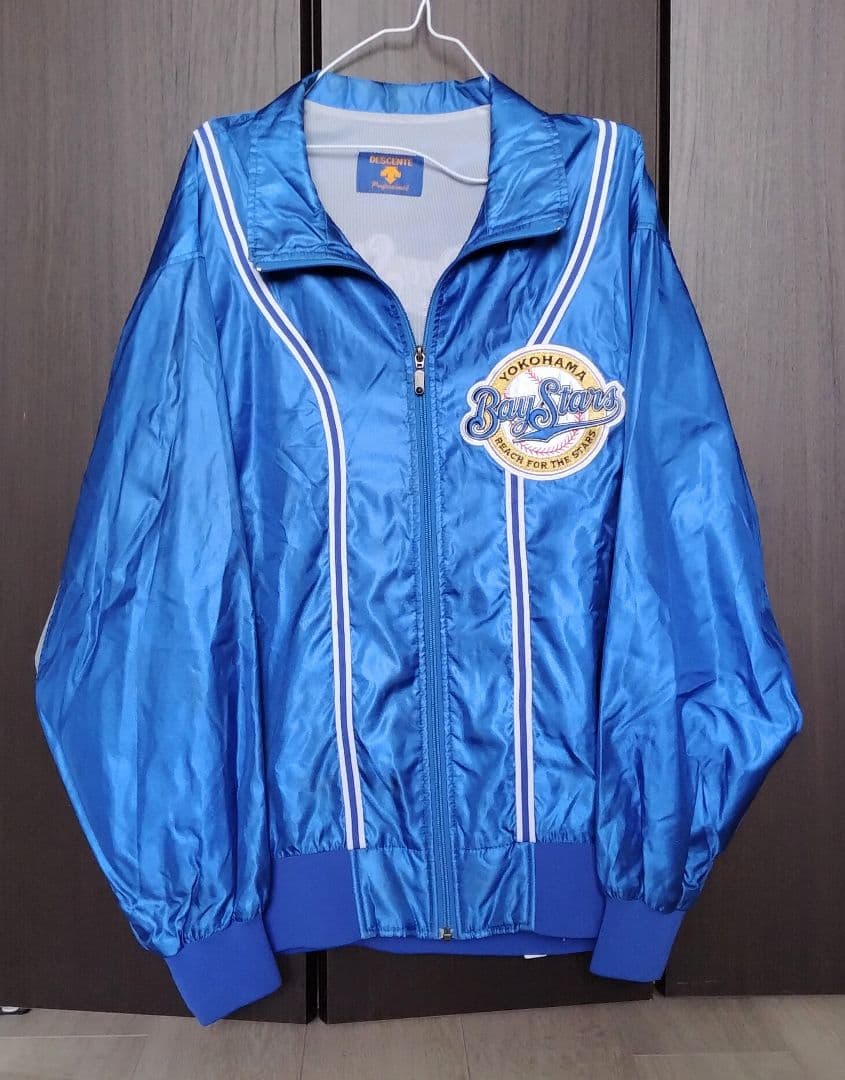 プロモデル】横浜 DeNA ベイスターズ グランドコート デサント XO