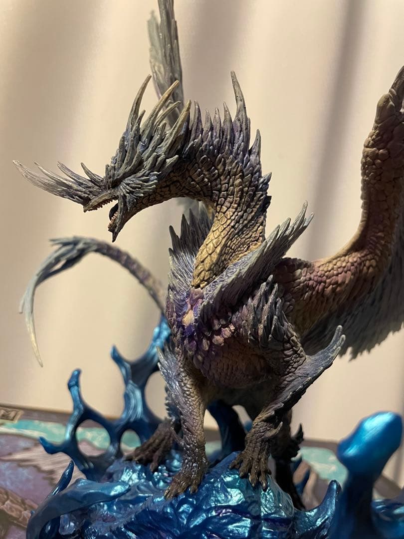 CFB クリエイターズモデル 冰龍イヴェルカーナ フィギュア