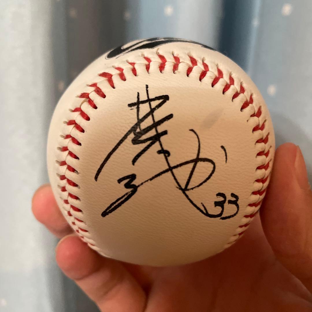 カープ菊池サイン入り記念ボール - メルカリ