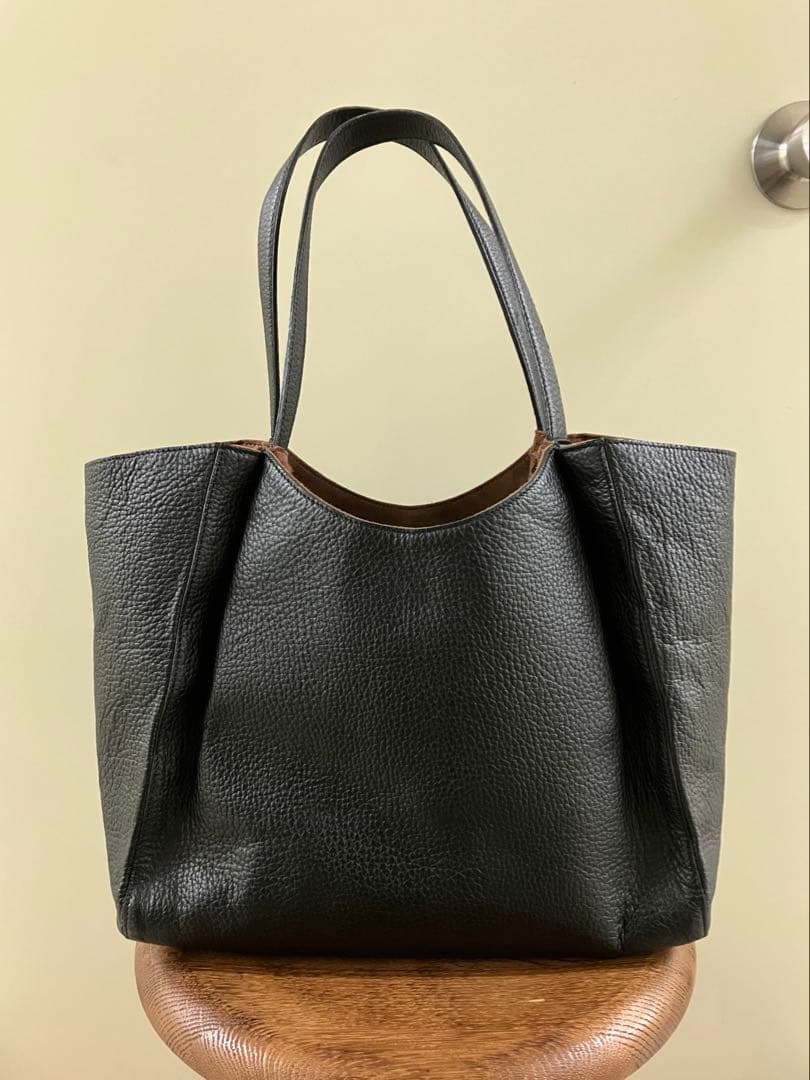 【THE WARMTHCRAFTS】BLACK シボ革 tote-BAG THE WARMTHCRAFTS】BLACK シボ革 tote-BAG