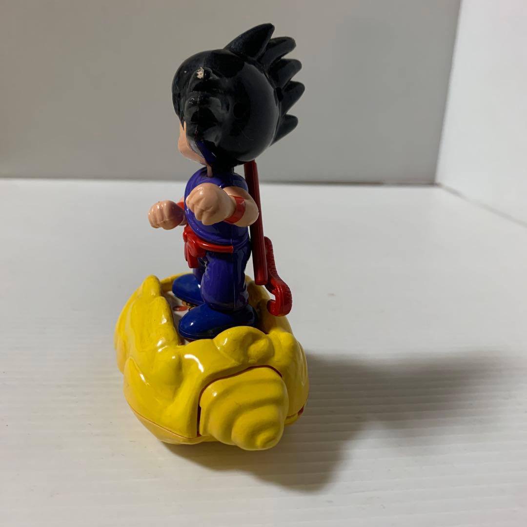 当時物　ドラゴンボール 孫悟空 フィギュア 筋斗雲に乗ってます
