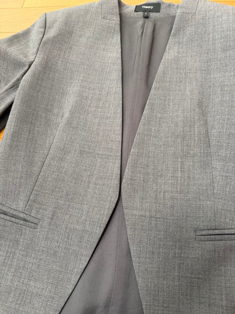 美品 セオリー Tailor Lanai パンツスーツセットアップ ノーカラーS