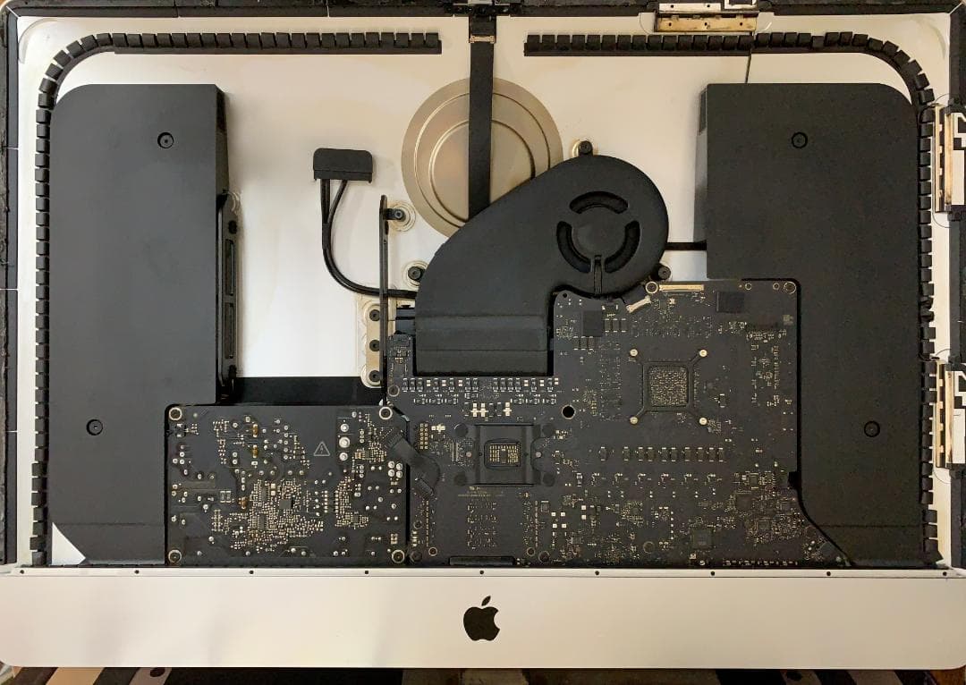 iMac 5K, 27-inch, 4.0GHz i7 2015 ジャンク