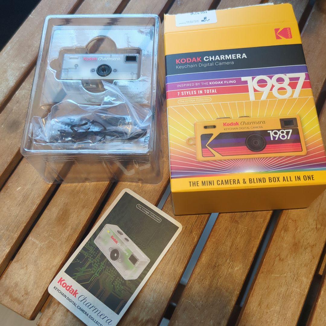 シークレット】Kodak Charmera キーチェーンデジタルカメラ クリア