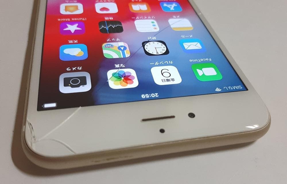 ジャンク iPhone6 PLUS 128GB 電池82％ 画面割れ - メルカリ
